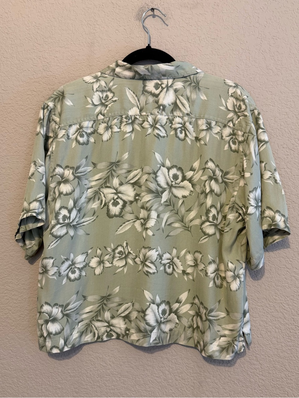Tommy Bahama 100% Silk Tropical Shirt Womens M Floral Hawaiian Aloha Camp Button - Picture 3 of 8